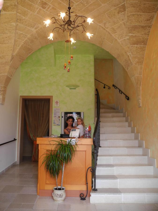 Villa Arneide Bed And Breakfast Torre Lapillo Luaran gambar