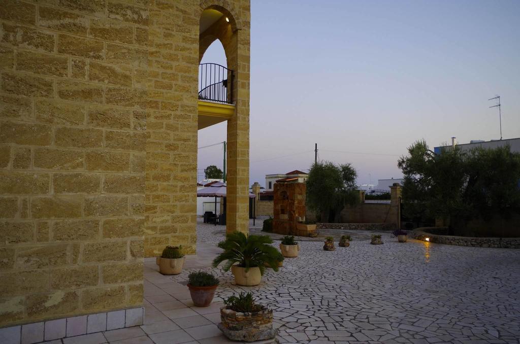 Villa Arneide Bed And Breakfast Torre Lapillo Luaran gambar