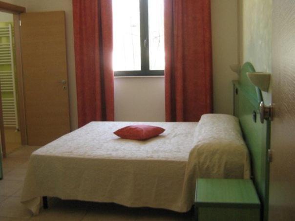 Villa Arneide Bed And Breakfast Torre Lapillo Bilik gambar